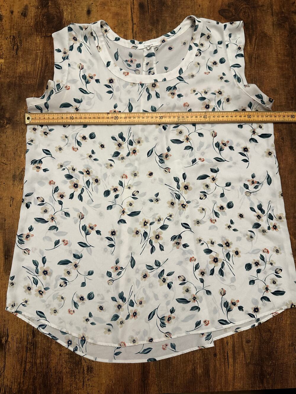 Pleione Cream Womenswear Sleeveless Blouse with Floral Print Scoop Neck Split Ba